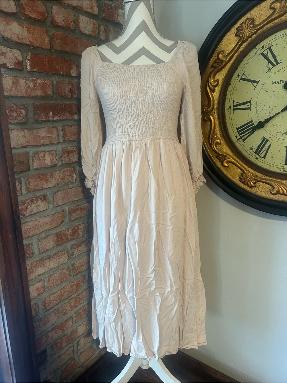 Zesica • Taupe Long Sleeve Smocked Midi Dress